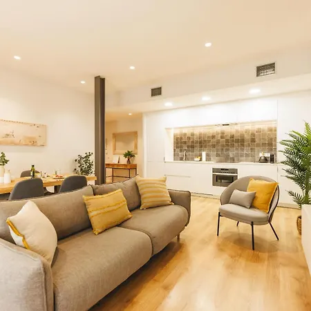 דירה Bravissimo Ferreries Velles, With 2 Bedrooms ז'ירונה